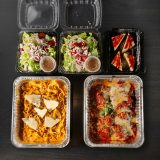 Family value meals for 4-6 ppl